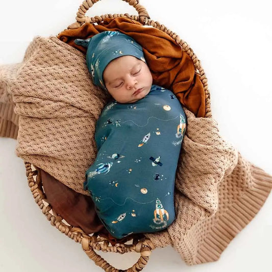 Snuggle Hunny - Rocket Organic Snuggle Swaddle & Beanie Set